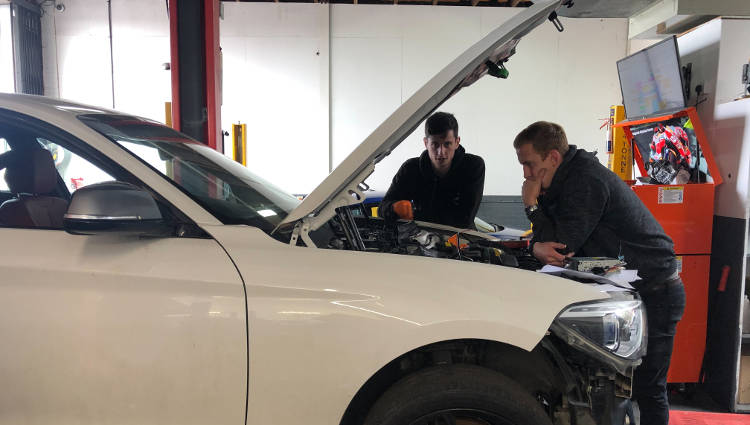 MOT & Service Centre Wisborough Green - Automotive Diagnostic Experts